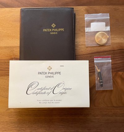 Patek Philippe Perpetual Calendar Like New - Full Set