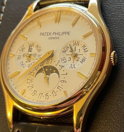 Patek Philippe Perpetual Calendar Like New - Full Set
