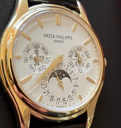 Patek Philippe Perpetual Calendar Like New - Full Set