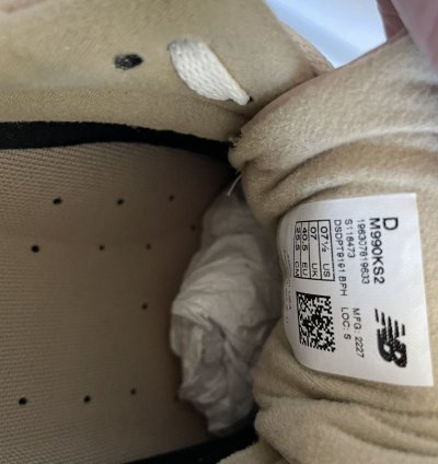 Kith Tannin New Balance 990v2