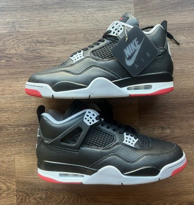Men Nike Air Jordan 4 2024 Retro Bred Sneakers