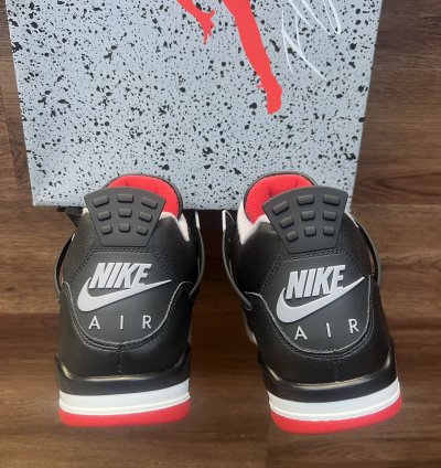 Men Nike Air Jordan 4 2024 Retro Bred Sneakers