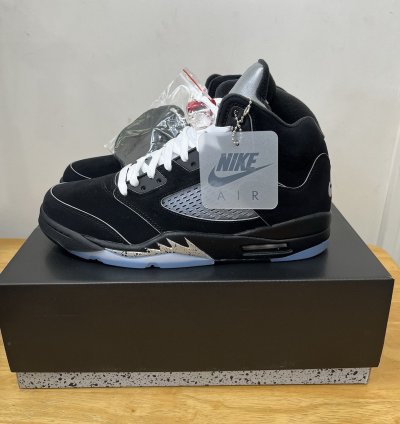 Men Size 10 Air Jordan 5 Black Metallic Reimagined 2025