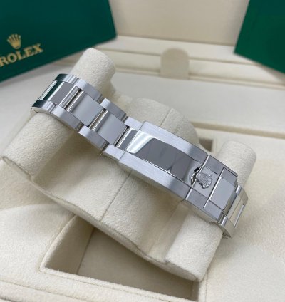 Rolex Daytona Unworn 116506 Daytona Platinum Ice Blue Index Dial 40mm Oyster Bracelet Ceramic