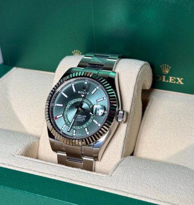 Rolex Sky-dweller Ref 336934 - Neu - 11 2024 - Green Dial - Lc100 - Fullset