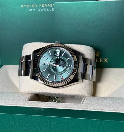 Rolex Sky-dweller Ref 336934 - Neu - 11 2024 - Green Dial - Lc100 - Fullset