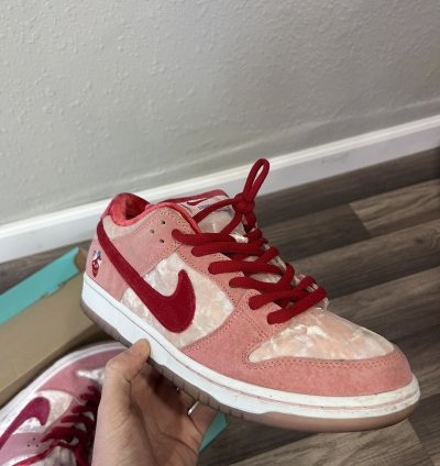 Nike Sb Dunk Low Pro Strangelove