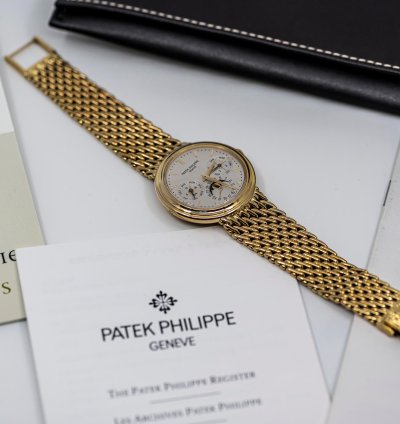 Patek Philippe Perpetual Calendar Reference 3945j 18k Yellowgold 3940 With Gold Bracelet