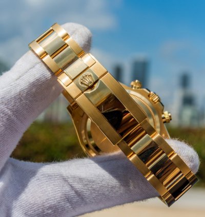 Rolex Daytona Unworn 2023 Daytona 116508 Gold Dial