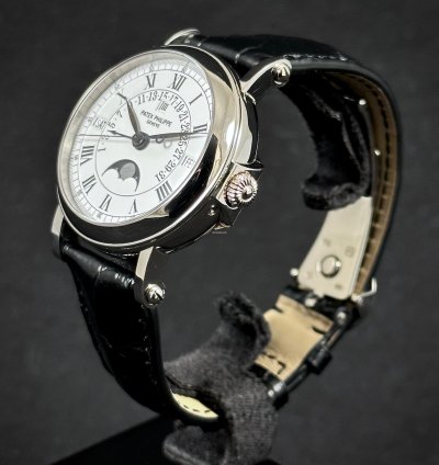 Patek Philippe Perpetual Calendar Retrograde Moonphase 18k White Gold Vintage 1990s Box Papers