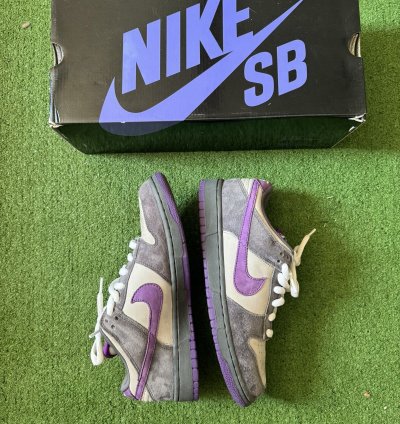 Nike Sb Dunk Low Purple Pigeons Size 9