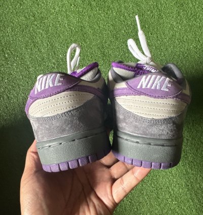 Nike Sb Dunk Low Purple Pigeons Size 9
