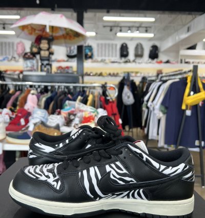 Nike Sb Dunk Low Quartersnacks Zebra Sz 9 5 2021