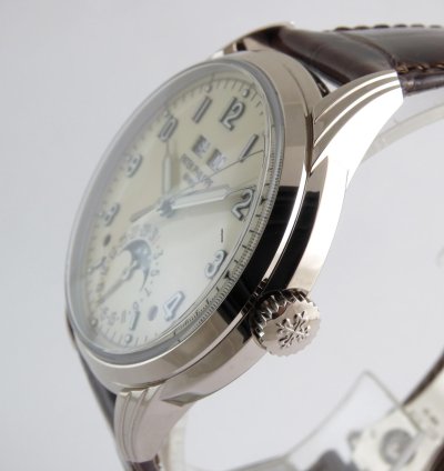 Patek Philippe Perpetual Calendar Whitegold Mint