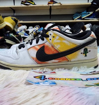 Nike Sb Dunk Low Raygun Tie Dye White