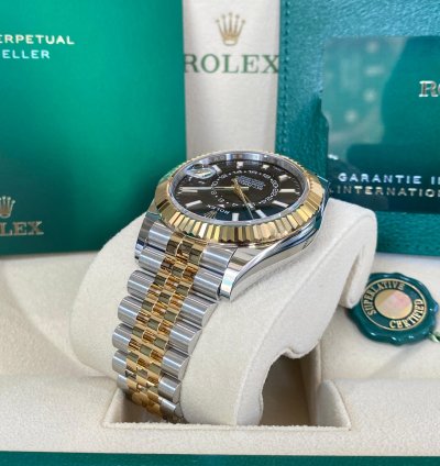 Rolex Sky-dweller Stainless Steel Yellow Gold Black Dial Jubilee 2023