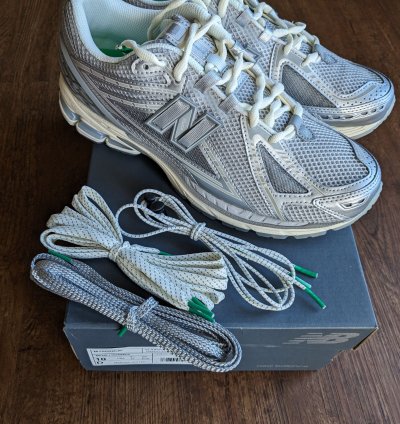New Balance 1906r Up There