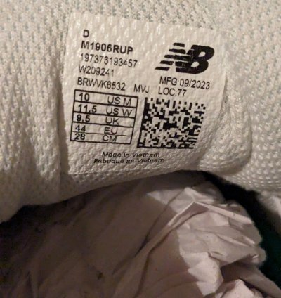 New Balance 1906r Up There