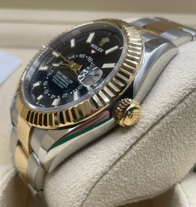 Rolex Sky-dweller Steel Gold Oyster Black Dial New Unworn 2023 Full Set
