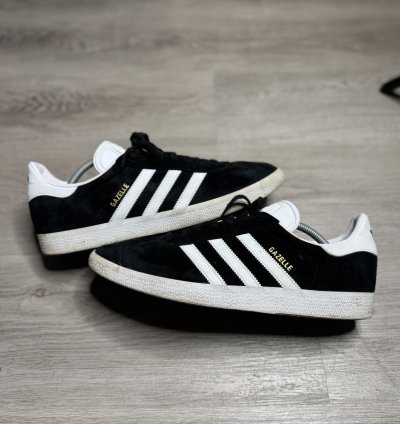 Adidas Gazelle - Core Black Cloud White Gold 2018
