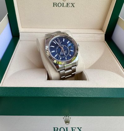 Rolex Sky-dweller Steel Sky-dweller Blue Dial 2023 Unworn Box Papers 326934