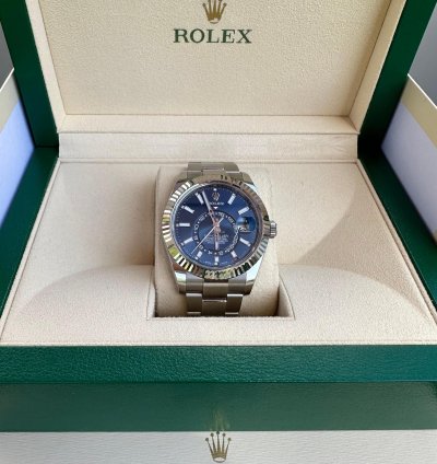 Rolex Sky-dweller Steel Sky-dweller Blue Dial 2023 Unworn Box Papers 326934