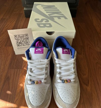 Nike Sb Dunk Low Rayssa Leal Size 11m Fz5251-001