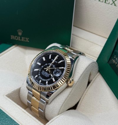 Rolex Sky-dweller Two Tone Black Dial New 2023 Complete Set