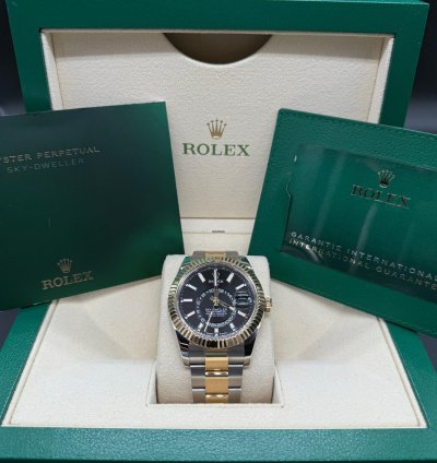 Rolex Sky-dweller Two Tone Black Dial New 2023 Complete Set