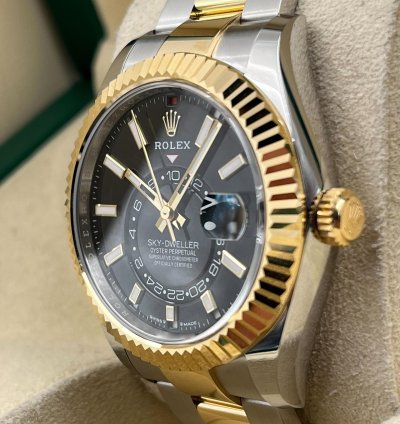 Rolex Sky-dweller Two Tone Black Dial Oyster Bracelet 336933 Unworn 2024