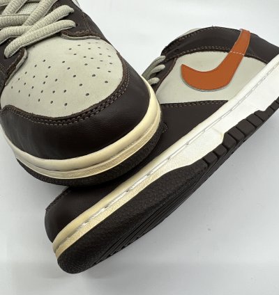 Nike Sb Dunk Low Sample Size 9 Light Stone Mesa Orange Brown