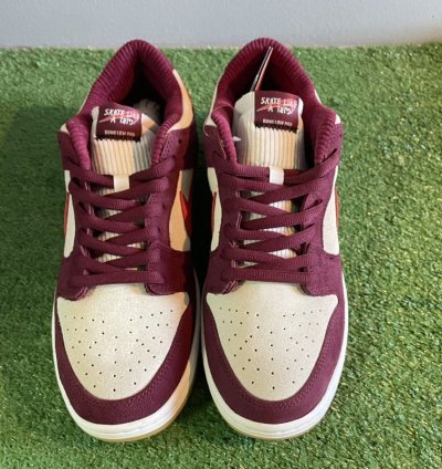 Nike Sb Dunk Low Skate Like Girl