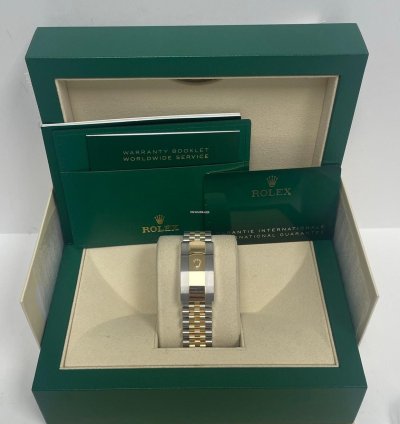 Rolex Sky-dweller Two-tone Stainless Steel - Yellow Gold Champagne Index Dial Jubilee 326933
