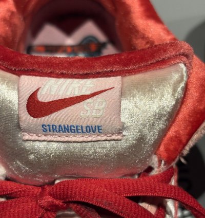 Nike Sb Dunk Low Strangelove