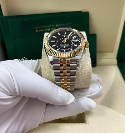 Rolex Sky-dweller Two-tone Yellow Gold Black Index Dial Jubilee 336933