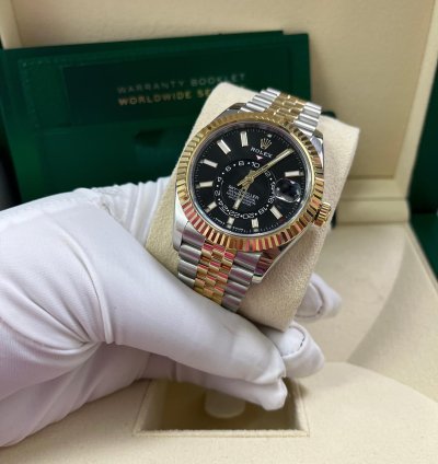 Rolex Sky-dweller Two-tone Yellow Gold Black Index Dial Jubilee 336933