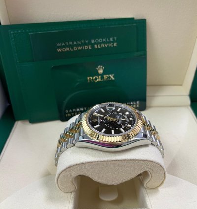 Rolex Sky-dweller Two-tone Yellow Gold Black Index Dial Jubilee 336933