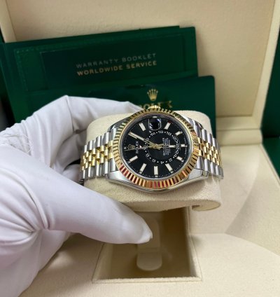 Rolex Sky-dweller Two-tone Yellow Gold Black Index Dial Jubilee 336933