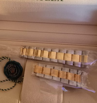 Rolex Sky-dweller Ungetragene Tresoruhr Incl Zus Tzl Rubber Band Schwarz