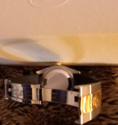 Rolex Sky-dweller Ungetragene Tresoruhr Incl Zus Tzl Rubber Band Schwarz