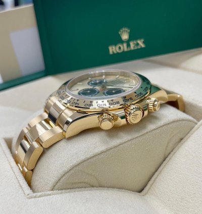 Rolex Daytona Unworn Cosmograph Daytona 126508 Champagne pikachu Dial Yellow Gold Oyster Bracelet 40mm