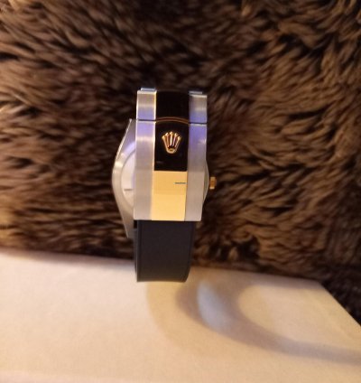Rolex Sky-dweller Ungetragene Tresoruhr Incl Zus Tzl Rubber Band Schwarz