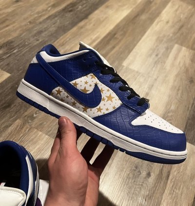 Nike Sb Dunk Low Supreme Stars Hyper Royal