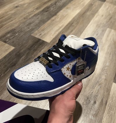 Nike Sb Dunk Low Supreme Stars Hyper Royal