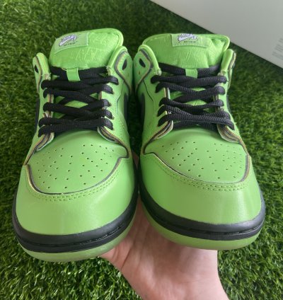 Nike Sb Dunk Low The Powerpuff Girls Buttercup