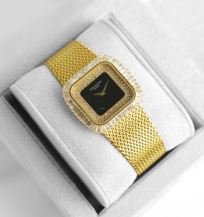 Patek Philippe Vintage Baguette Diamond Onyx 18k Yellow Gold 33mm Manual Winding