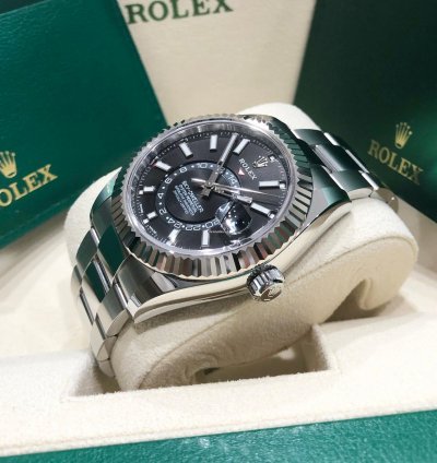 Rolex Sky-dweller Unworn 326934 Sky-dweller Black Dial Stainless Steel 42mm Oyster Bracelet