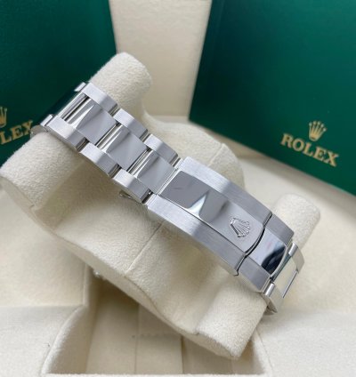 Rolex Sky-dweller Unworn 326934 Sky-dweller White Dial Stainless Steel 42mm Oyster Bracelet