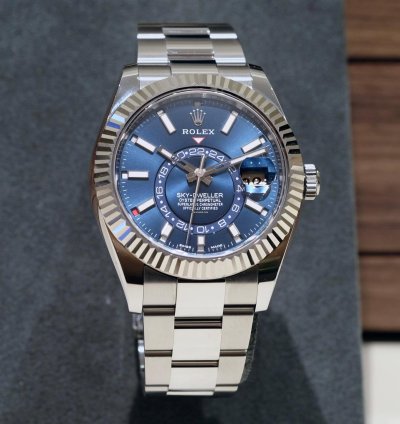 Rolex Sky-dweller Unworn Full Set Blue Dial 336934