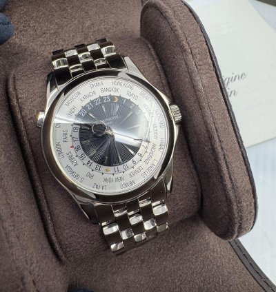 Patek Philippe World Time 2017 Mint Papers 18k White Gold On Bracelet World Time 5130g-011